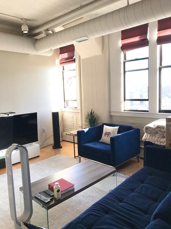 Building Photo - 96 South St