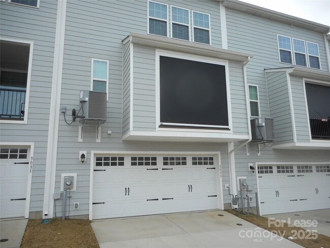 Building Photo - 3033 Matthews-Indian Trail Rd