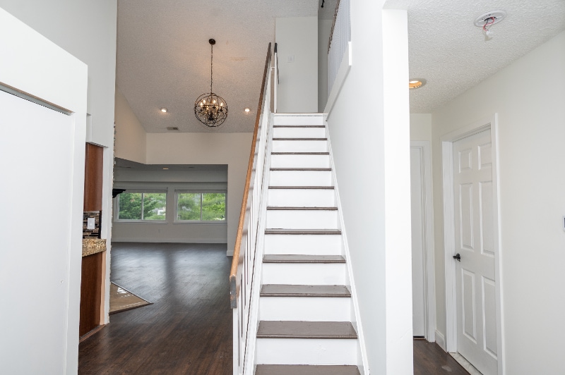 Building Photo - 526 Chanticleer