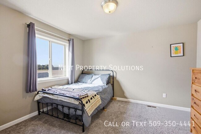 Building Photo - 1111 Hilltop Ave NE