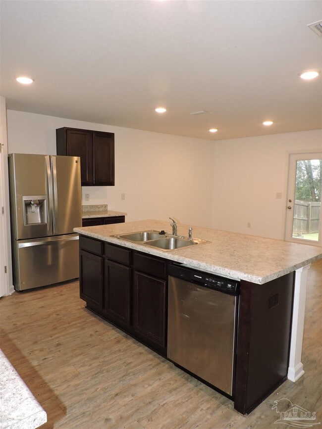Building Photo - 5780 Blackhorse Cir