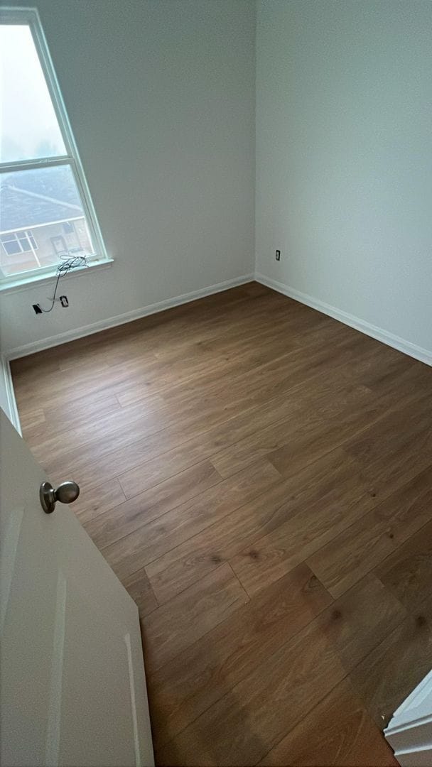 Building Photo - BEAUTIFUL HOME IN JARRELL. MOVE IN READY!.