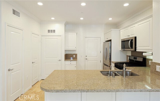 Building Photo - 138 Coralwood