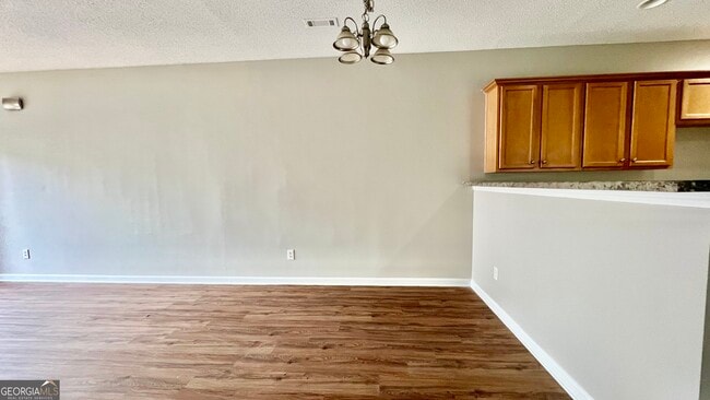 Building Photo - 8570 Oakley Cir