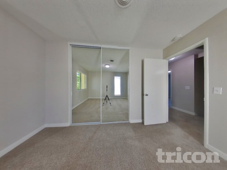 Building Photo - 1107 Nadene Dr