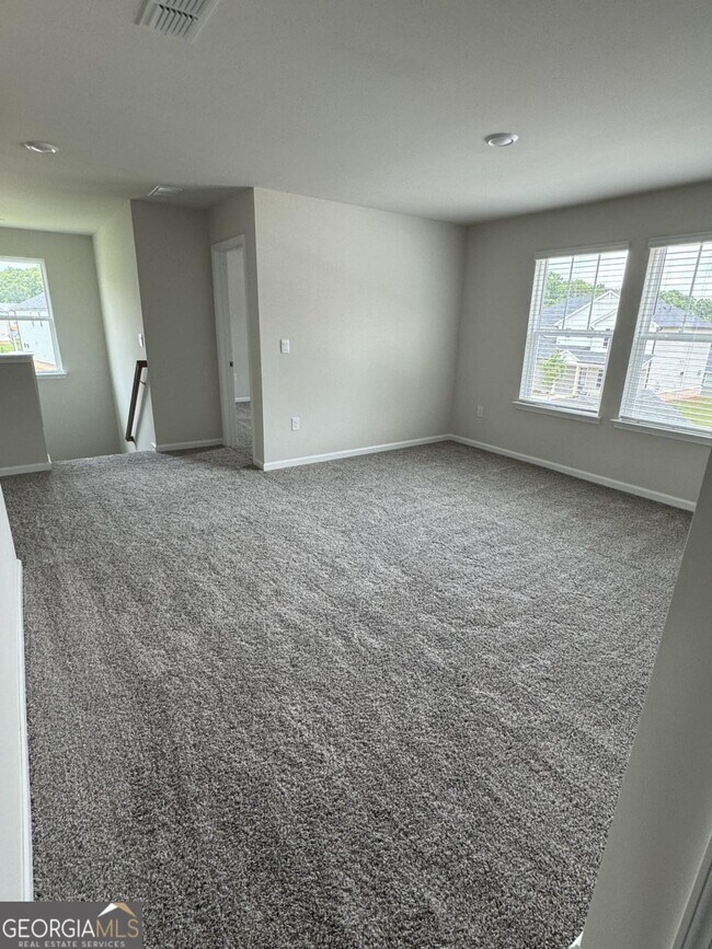 Building Photo - 15 Warwick Ct