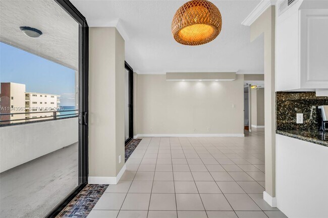 Building Photo - 1500 N Ocean Blvd