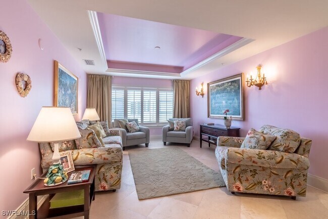 Building Photo - 300 3rd Ave S