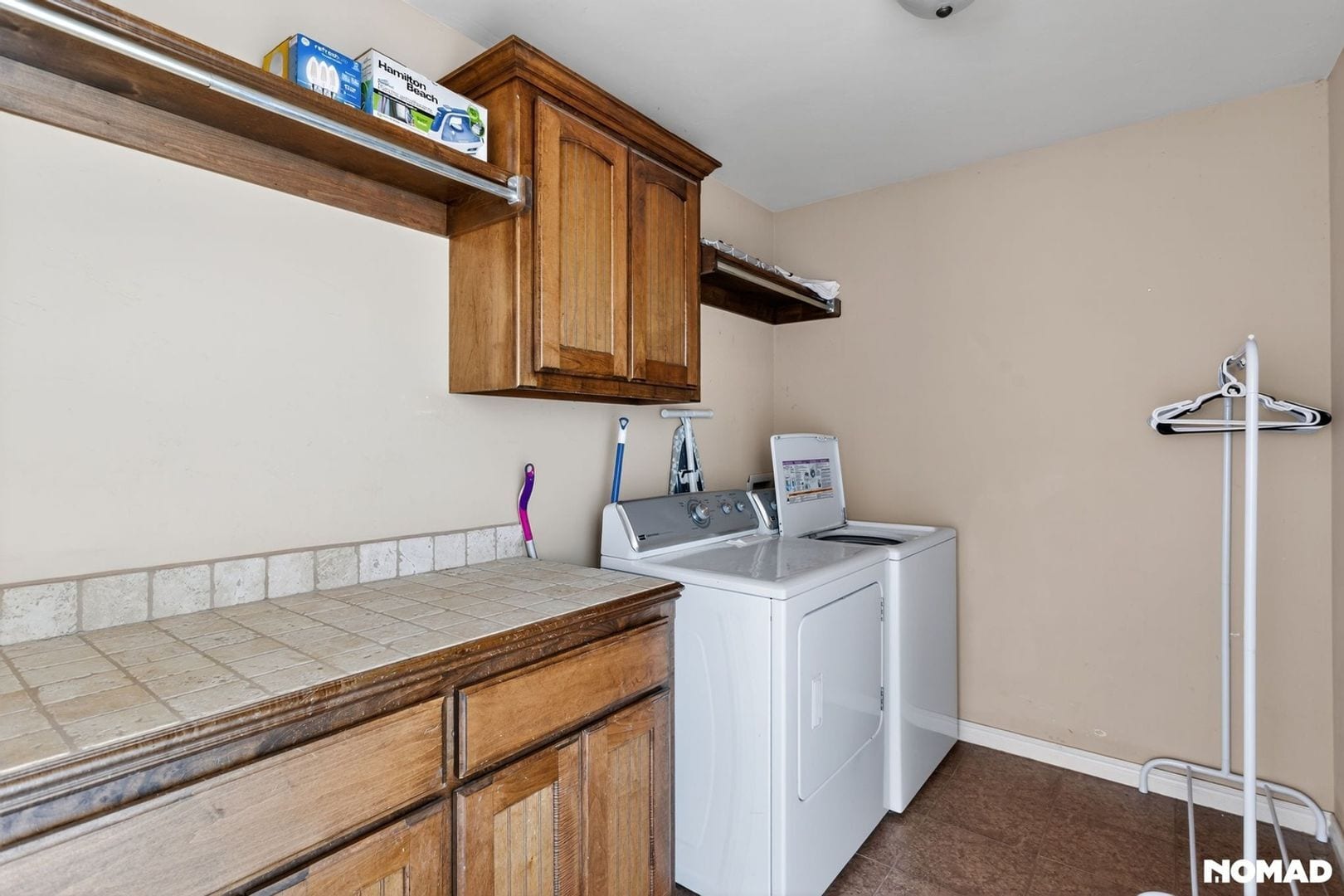 Building Photo - 941 NE 30th St