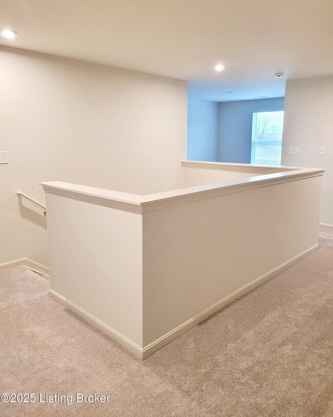 Building Photo - 1003 Dry Run Ct