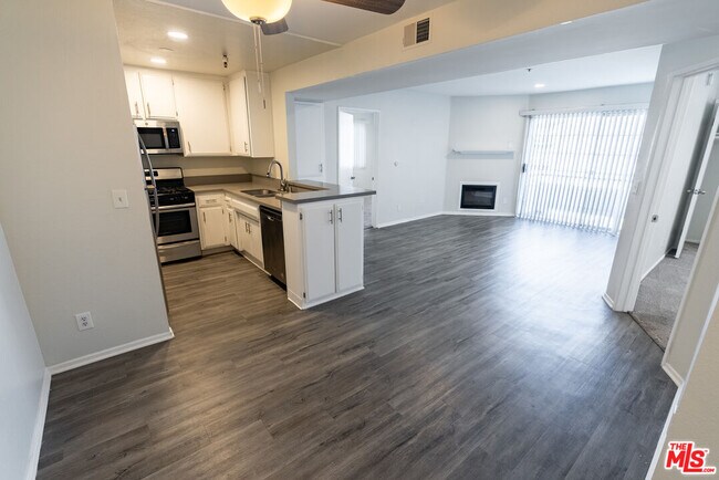 Building Photo - 4378 Sepulveda Blvd