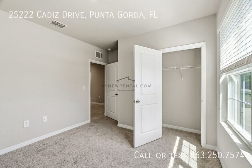 Building Photo - 25222 Cadiz Dr