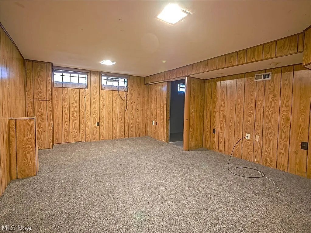 Building Photo - 21151 Fuller Ave