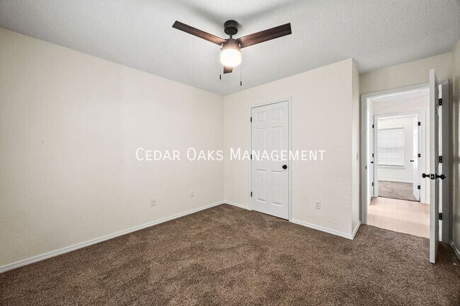 Building Photo - 1142 S Jasmine Ln