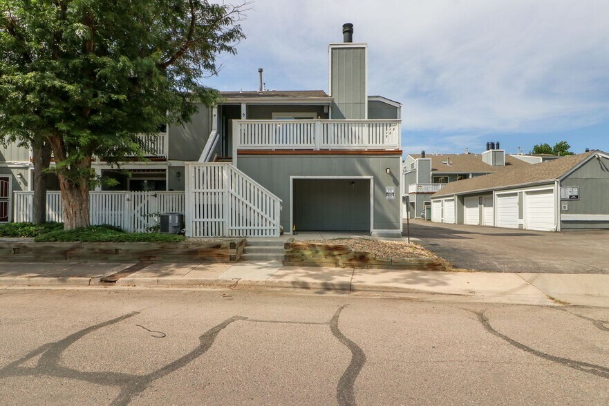 Building Photo - 1180 S Monaco St Pkwy