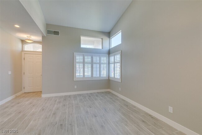 Building Photo - 2452 Silver Blossom Ln
