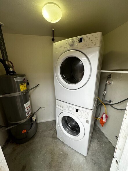 Private laundry room (access from backyard) - 2424 Santa Ana Ave