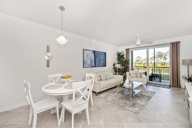 Building Photo - 12240 Wellen Golf St