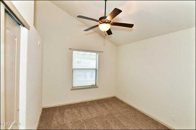 Building Photo - 5005 Moon Ranch Ln