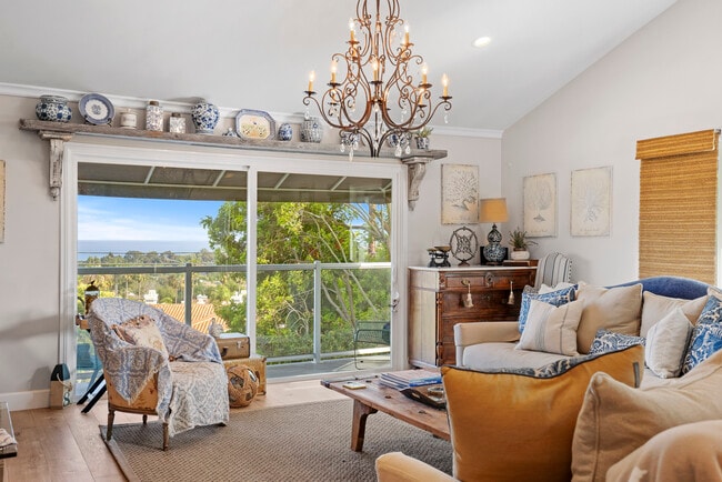 Building Photo - 6363 ZUMIREZ Dr