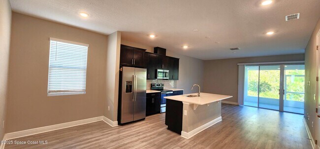 Building Photo - 3948 Southern Vis Lp