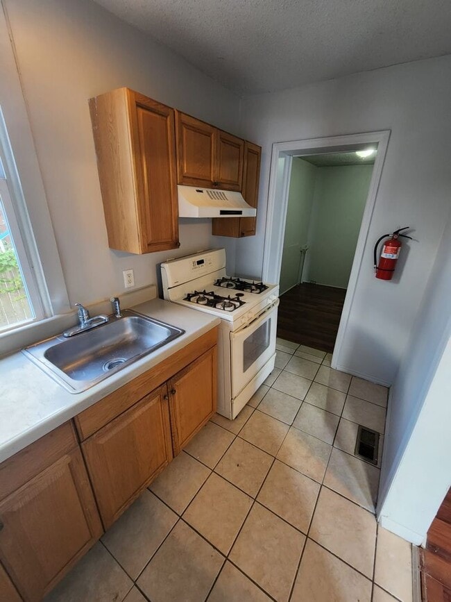 Primary Photo - 2 Bedroom House- Ready for move in!