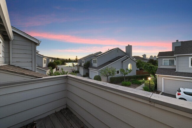Building Photo - 1545 Camden Village Cir