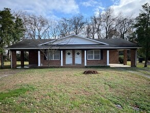 Building Photo - 2318 Tinnell Ct