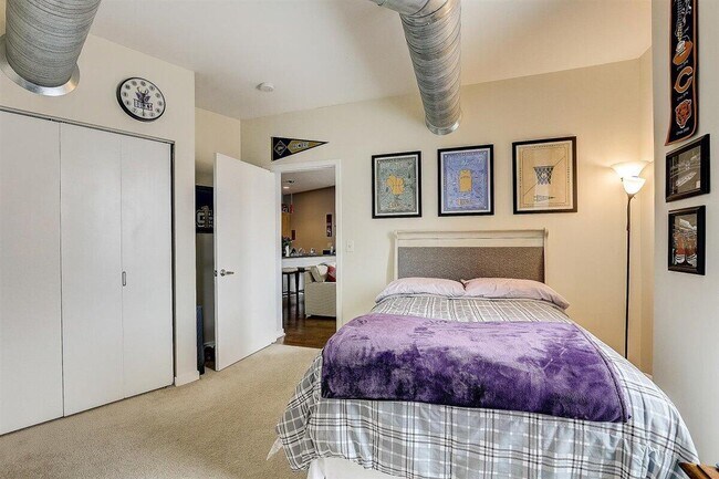 Building Photo - 2080 N Commerce St