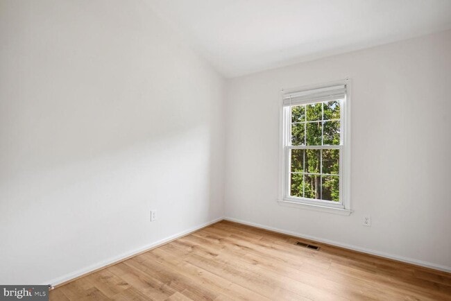 Building Photo - 4138 Meadow Field Ct