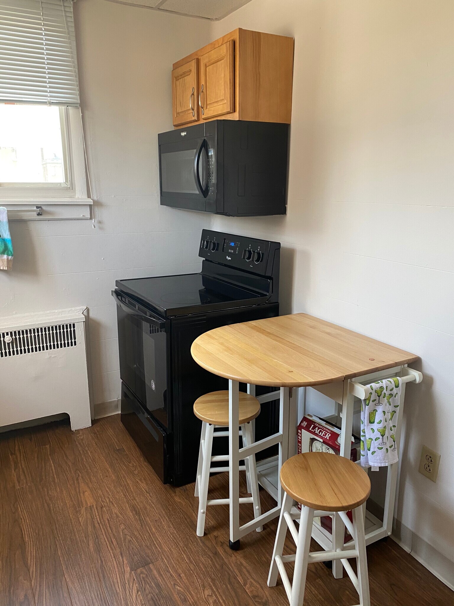 Building Photo - 618 Mulberry St