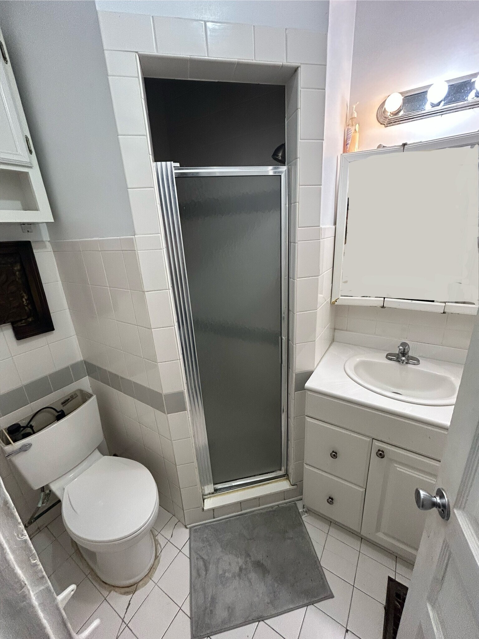 Building Photo - 225 Bosley St