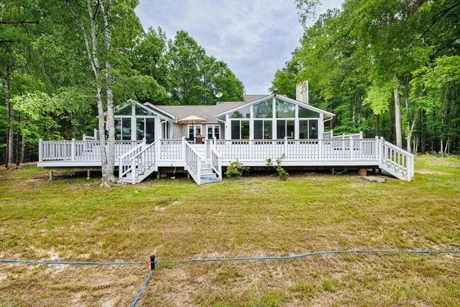 Building Photo - 311 Derrick Ln