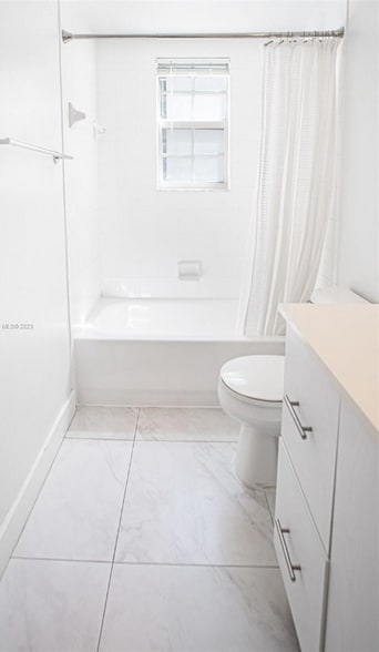 Building Photo - 777 SW 111th Way