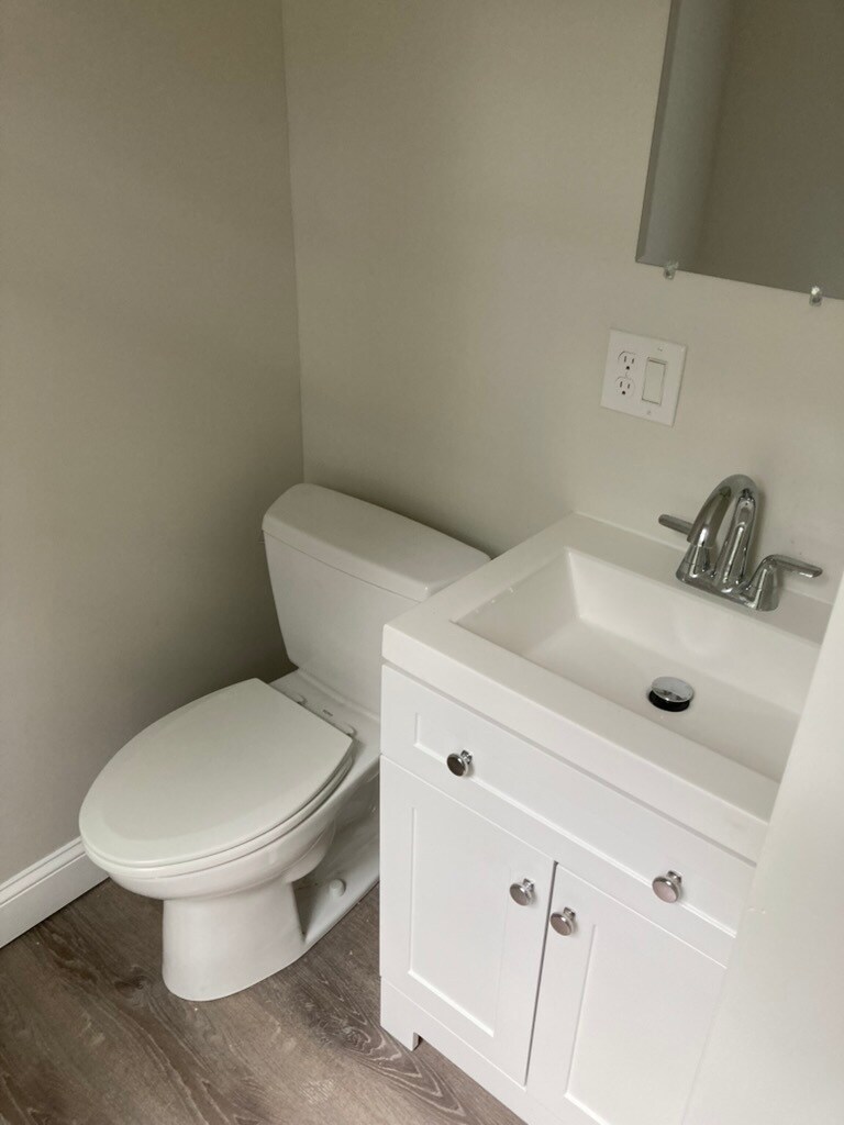 Building Photo - 115 Northampton Rd