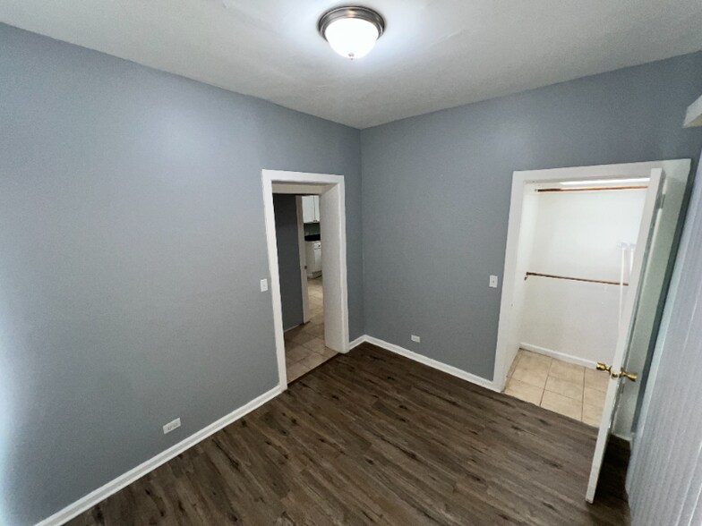 Building Photo - 2701 E 75th Pl