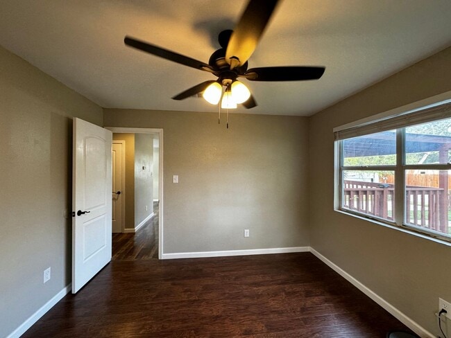 Building Photo - BUENA VISTA