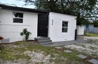 Building Photo - 954 NW 75th St