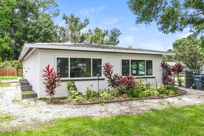 Building Photo - 2610 Ave N NW