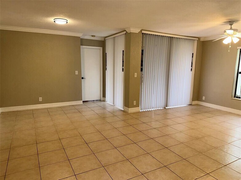 Building Photo - 3892 Coral Tree Cir