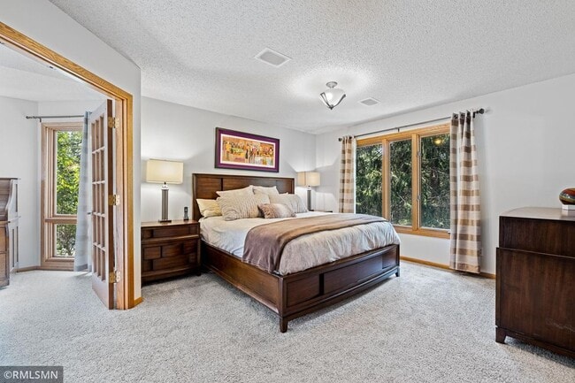 Building Photo - 6868 Stonewood Ct