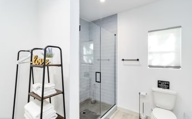 Building Photo - 1540 Westview Court Dr