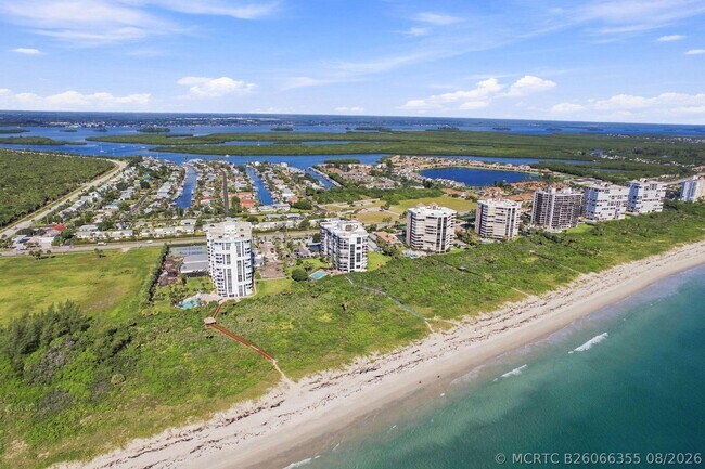 Building Photo - 2800 N Hwy A1A