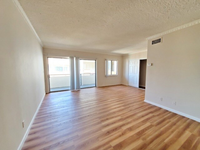 Building Photo - 505 S Lafayette Park Pl