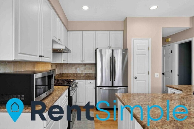 Building Photo - 7506 Lamoyne Ct