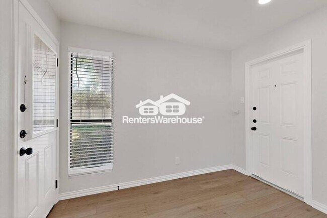 Building Photo - Completely Refreshed Rowlett Home