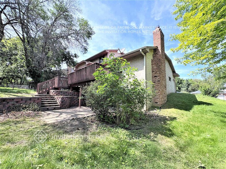 Building Photo - 12825 46th Ave N