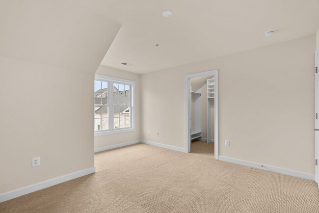 Building Photo - 3 Bed 2.5 Bath - Gaithersburg Townhouse - ...
