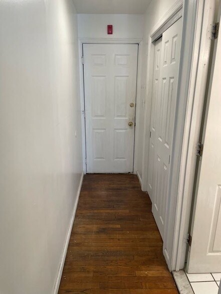 Building Photo - 928 E Passyunk Ave