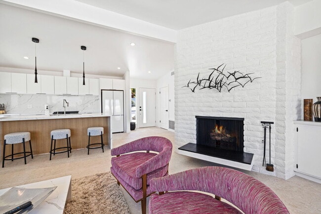 Building Photo - 38951 Bel Air Dr